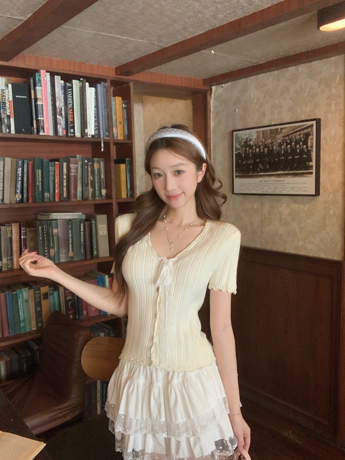 실사 정가 여름 한국 스타일 부드러운 바람 레이스 V넥 단추 레이스업 디자인 몸매 가꾸기 슬림해 보이는 니트 맨위 상세 이미지 8