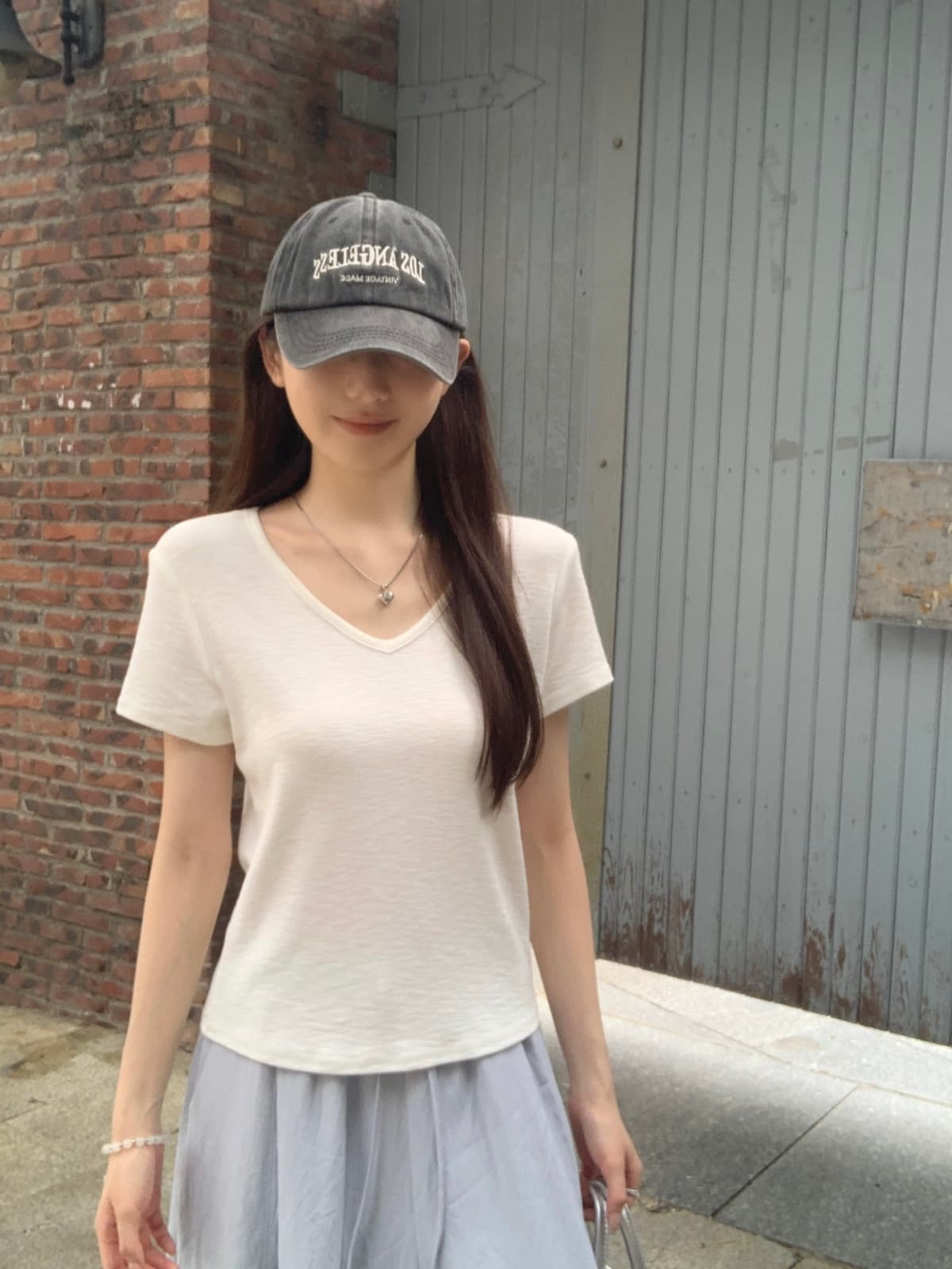 실사 정가 여름 한국 스타일 V넥 미니멀리즘 단색 품격 다용도 몸매 가꾸기 슬림해 보이는 반팔 티셔츠 맨위 상세 이미지 23
