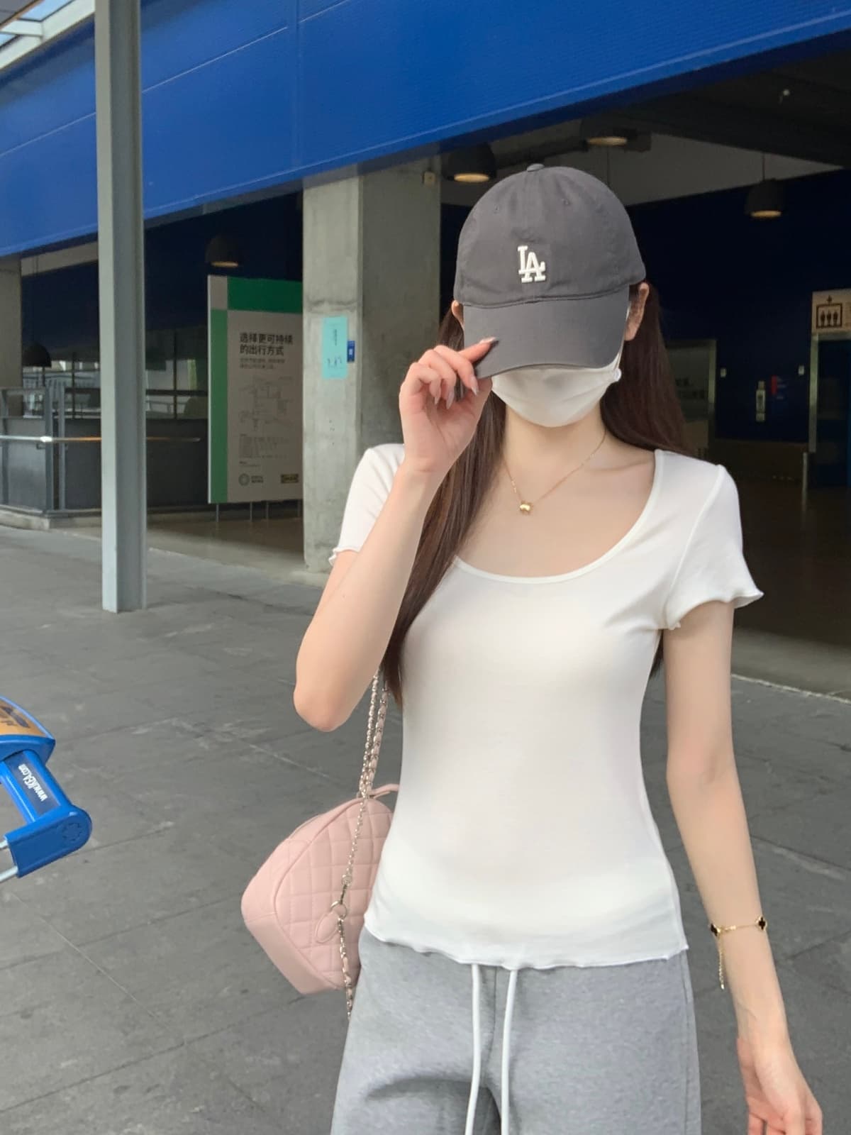 실사 정가 여름 한국 스타일 주간 실크 u 칼라 프릴 단색 기초 다용도 반팔 티셔츠 맨위 상세 이미지 9