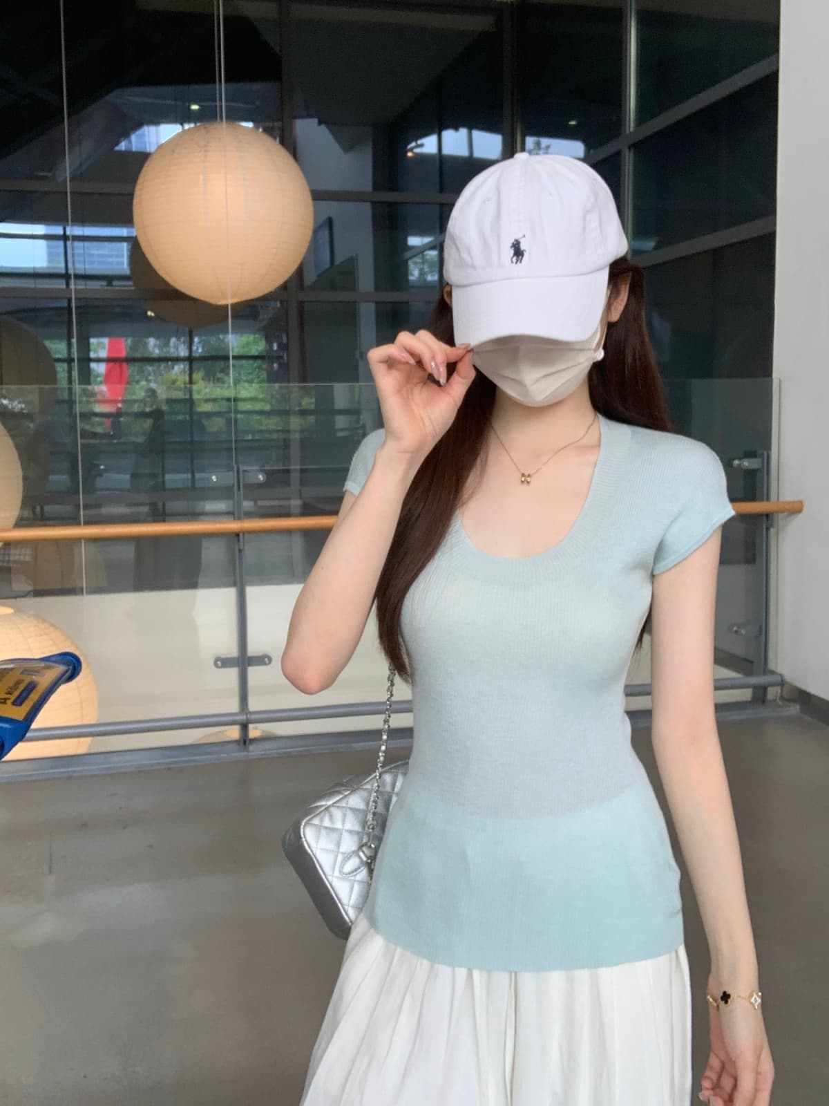 실사 정가 여름 한국 스타일 u 칼라 단색 미니멀리즘 기초 다용도 몸매 가꾸기 슬림해 보이는 반팔 니트 스웨터 맨위 상세 이미지 17