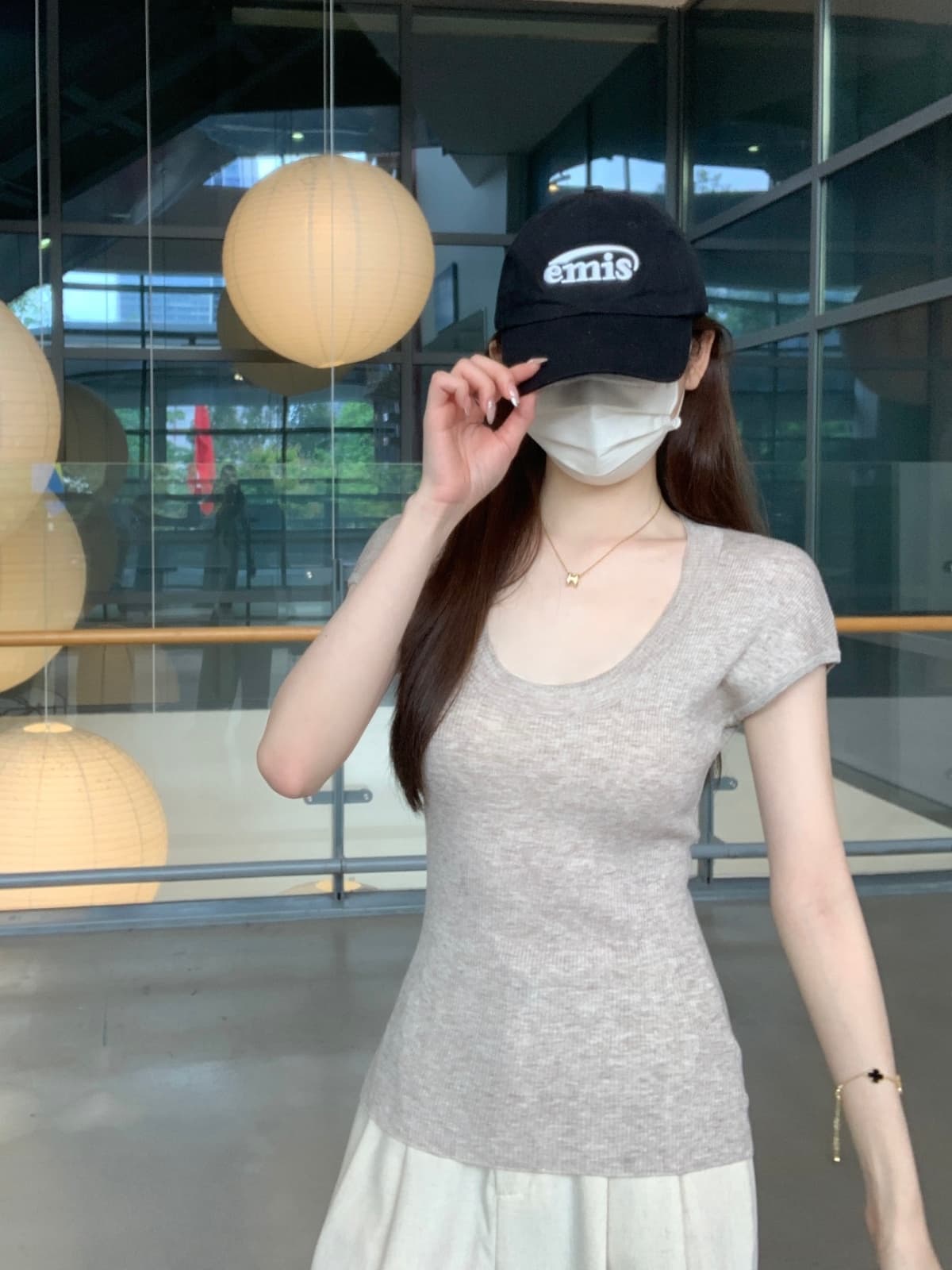 실사 정가 여름 한국 스타일 u 칼라 단색 미니멀리즘 기초 다용도 몸매 가꾸기 슬림해 보이는 반팔 니트 스웨터 맨위 상세 이미지 22