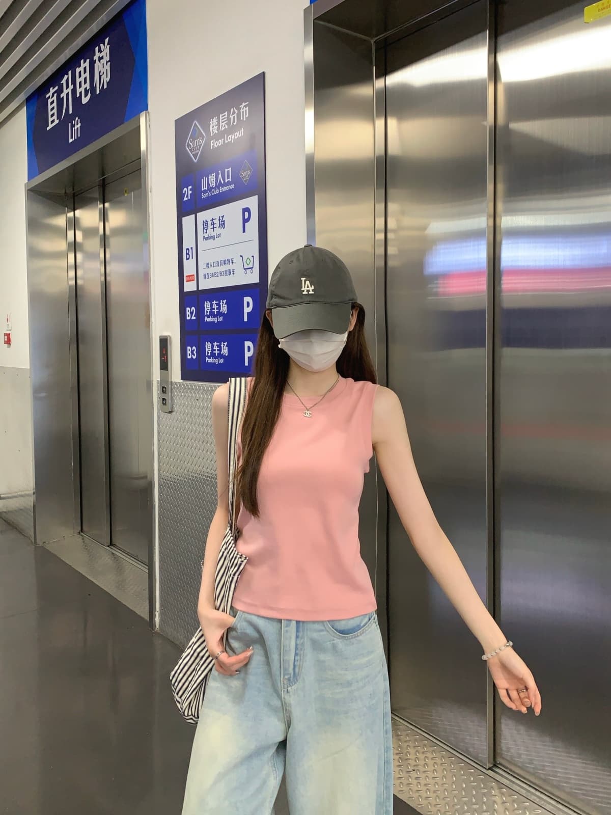 실사 정가 여름 한국 스타일 라운드 넥 단색 미니멀리즘 품격 다용도 몸매 가꾸기 슬림해 보이는 민소매 티셔츠 조끼 이미지 2