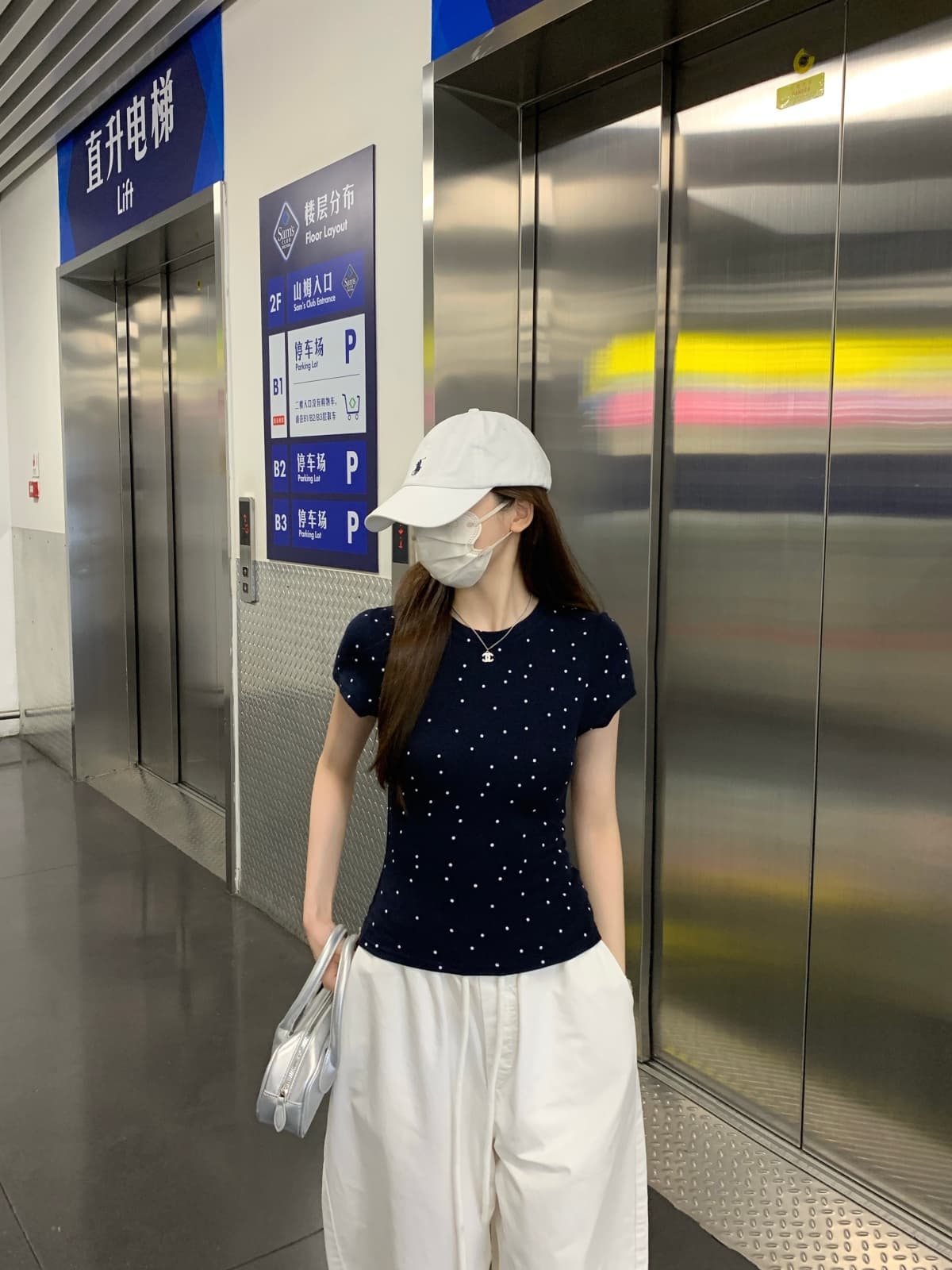 실사 정가 여름 한국 스타일 라운드 넥 도트 무늬 긍정적 인 어깨 몸매 가꾸기 슬림해 보이는 품격 다용도 반팔 티셔츠 맨위 상세 이미지 19