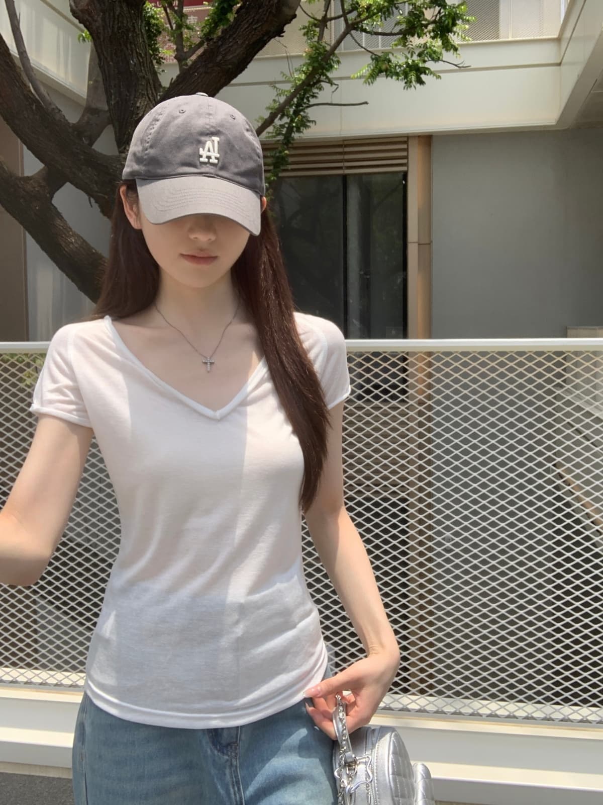 실사 정가 여름 한국 스타일 주간 실크 V넥 볼륨 측면 단색 미니멀리즘 품격 다용도 반팔 티셔츠 맨위 상세 이미지 9