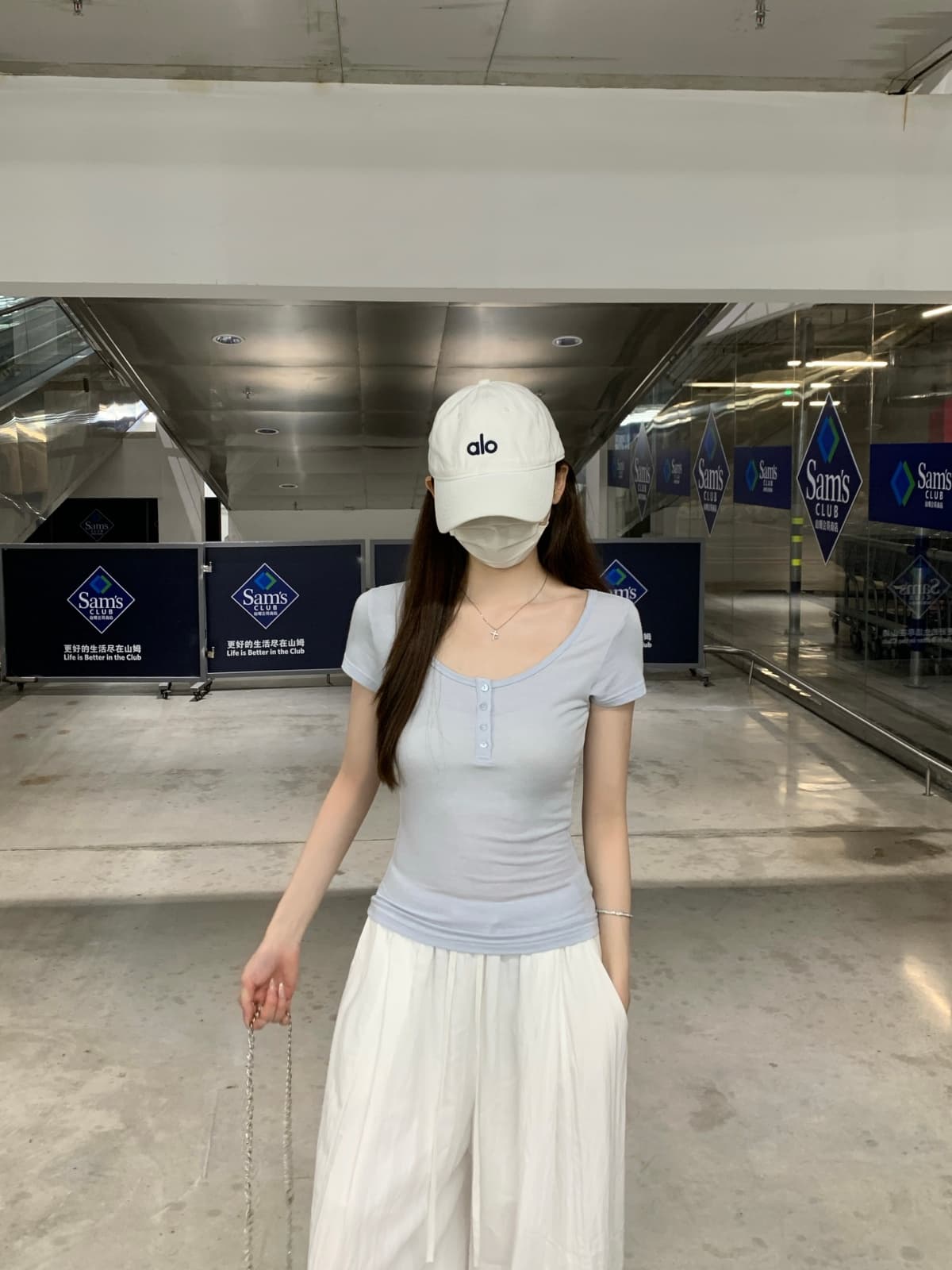 실사 정가 여름 한국 스타일 u 칼라 단추 디자인 단색 품격 백 몸매 가꾸기 슬림해 보이는 가져 가라. 반팔 티셔츠 맨위 상세 이미지 9