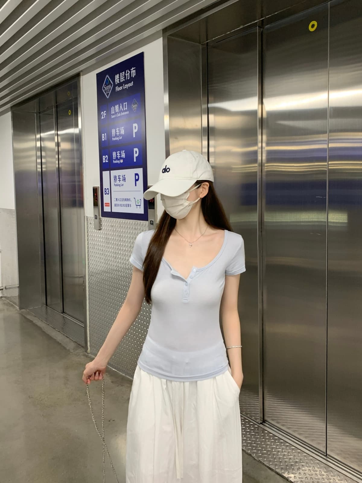 실사 정가 여름 한국 스타일 u 칼라 단추 디자인 단색 품격 백 몸매 가꾸기 슬림해 보이는 가져 가라. 반팔 티셔츠 맨위 상세 이미지 11