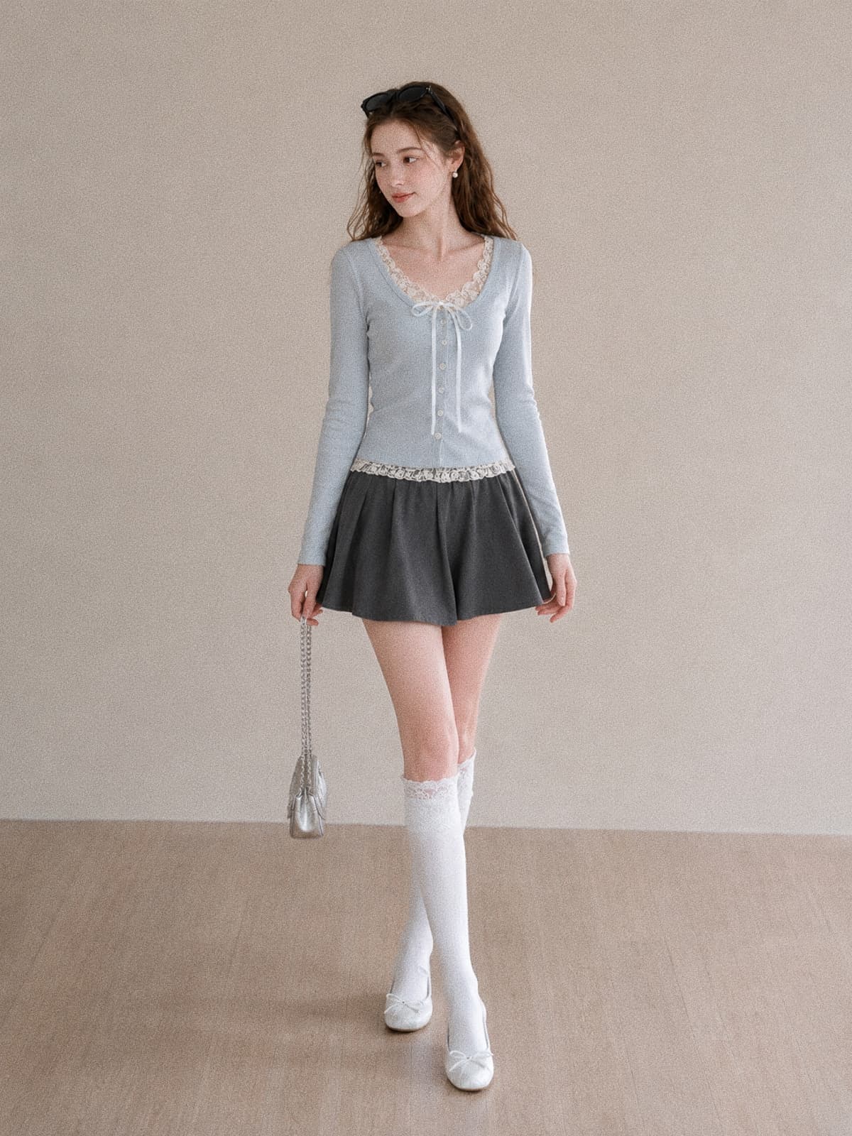 가을 한국 스타일 순수한 욕망 레이스 레이스 패치워크 달콤함 연령 감소 페이크 레이어드 싱글 줄 버튼 디자인 긴팔 티셔츠 맨위 상세 이미지 7