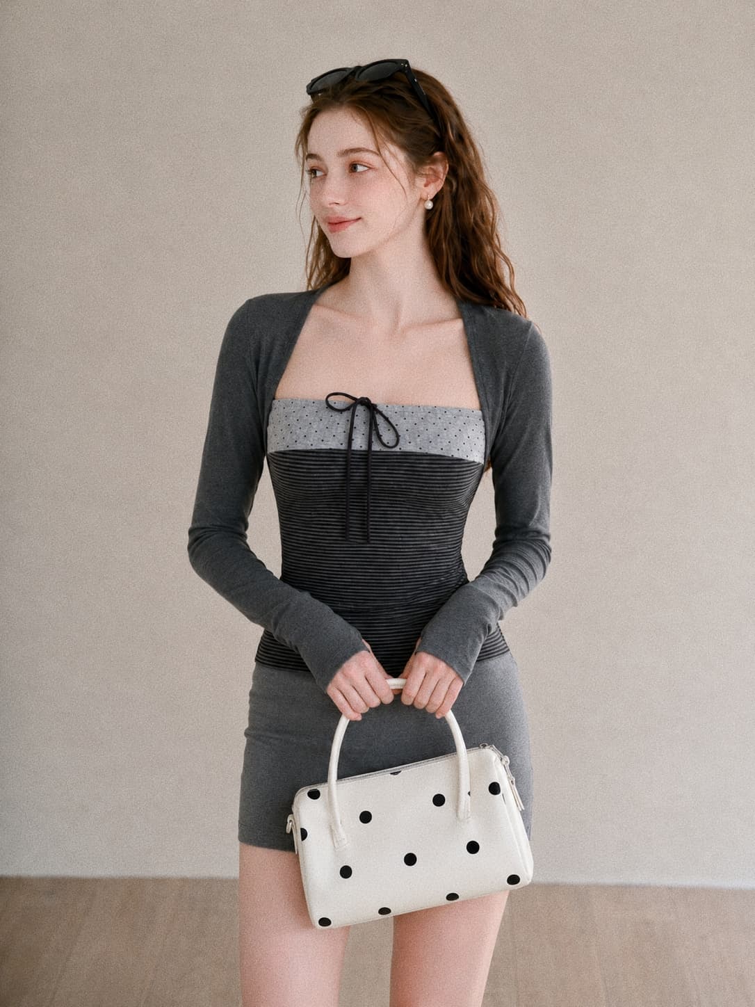 가을 새로운 레트로 스트라이프 레이스업 페이크 레이어드 긴팔 티셔츠 여성 달콤함 연령 감소 광장 칼라 몸매 가꾸기 슬림해 보이는 맨위 상세 이미지 5