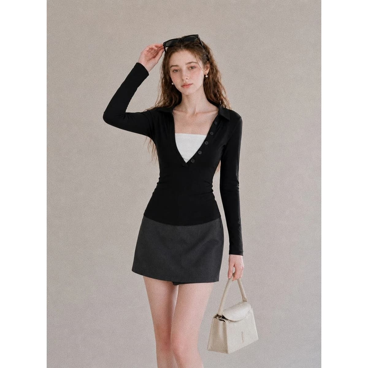 가을 새로운 한국 스타일 품격 몸매 가꾸기 단추 배색 페이크 레이어드 POLO 칼라 긍정적 인 어깨 긴팔 인사이드 가져 가라. 티셔츠 맨위 이미지 2