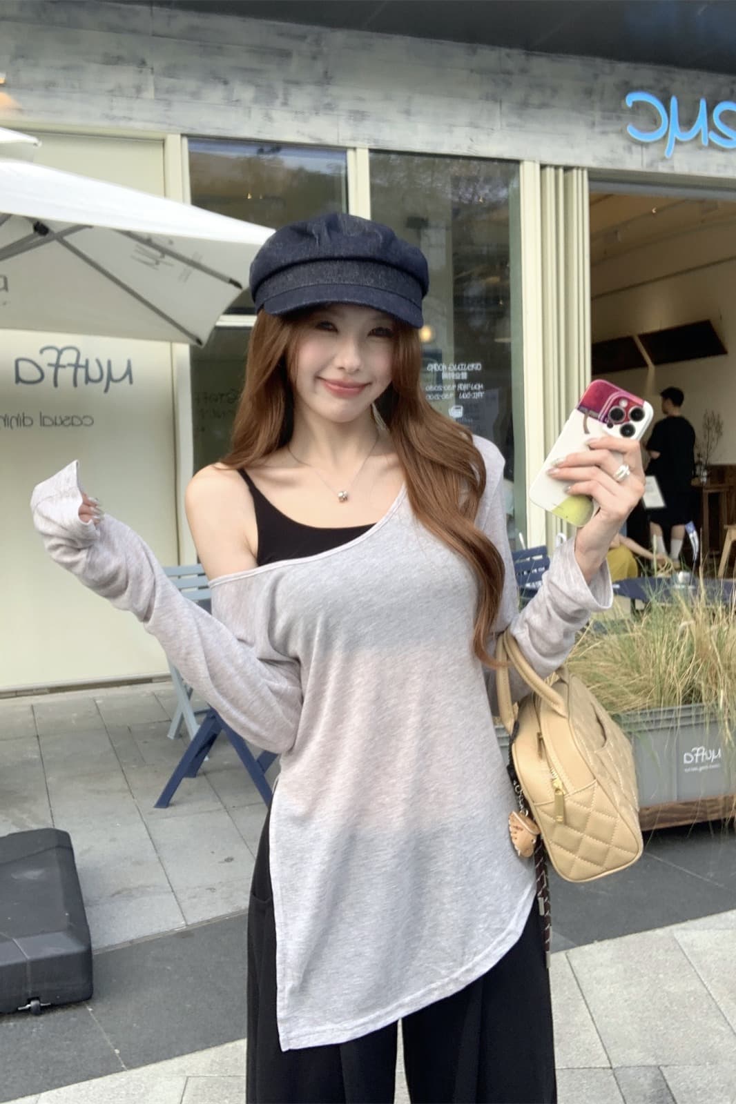 실사 정가 봄 여름 한국 스타일 루즈핏 비스듬한 어깨 불규칙 트임 디자인 주간 실크 자외선 차단 블라우스 티셔츠 맨위 여성 이미지 7