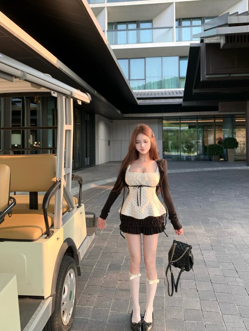 실사 정가 페이크 레이어드 스트랩 허리 수축 도트 무늬 슬립 맨위 니트 다중 레이어 케이크 바지 세트 상세 이미지 11