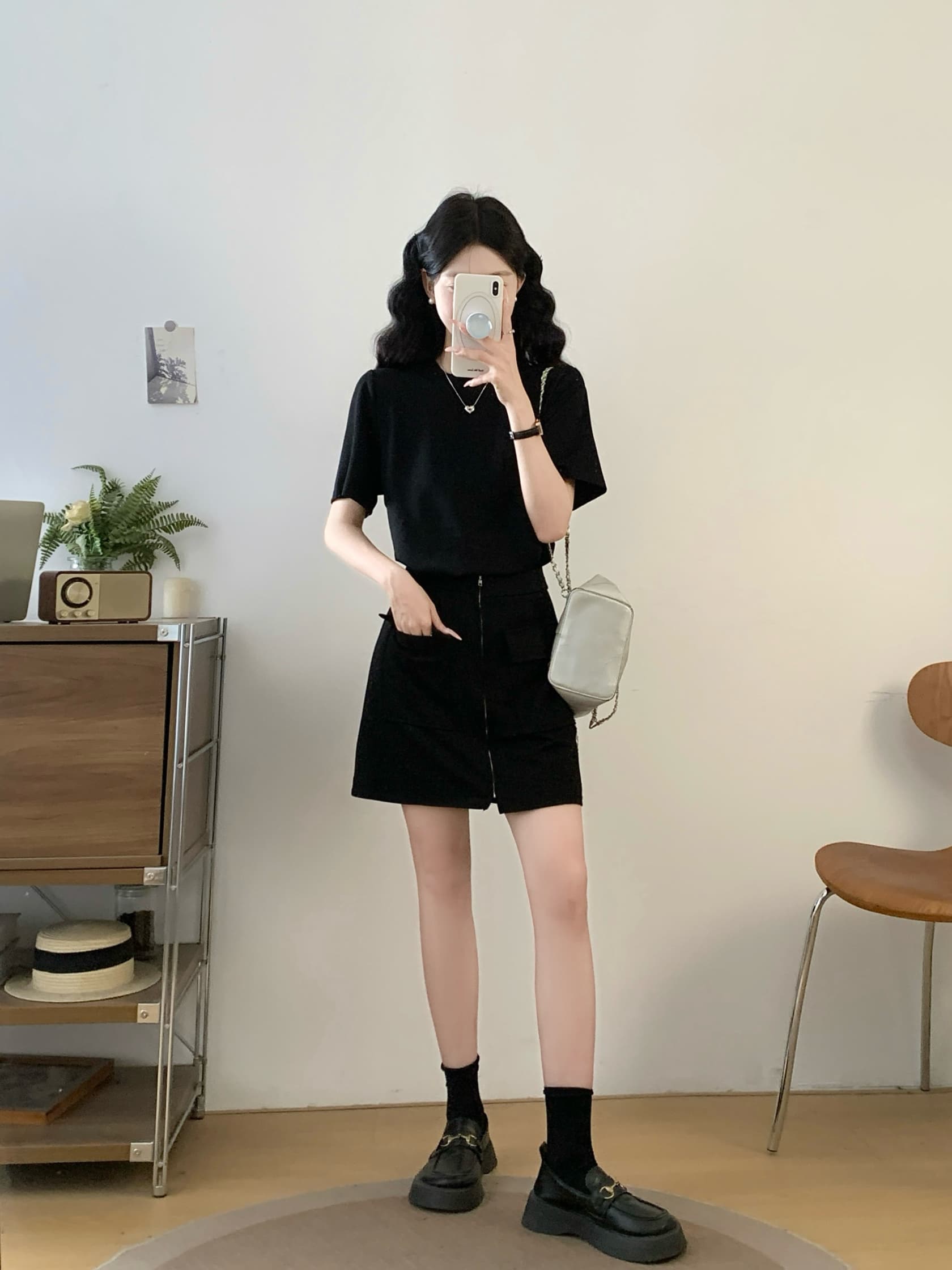 실사 2026 빅 사이즈 여성 의류 한 부서 디자인 센스 지퍼 페이크 레이어드 드레스 지방 mm 쇼트 스타일 작은 검은 드레스 이미지 3
