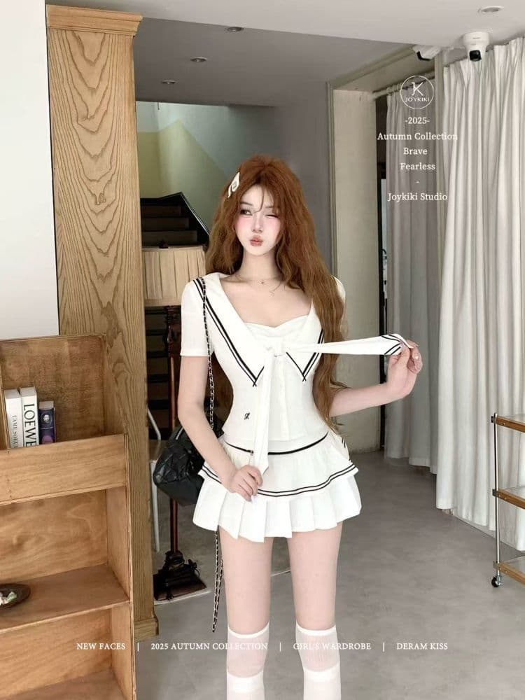 학원 스타일 달콤함 디자인 소녀 순수한 욕망 해군 칼라 달콤한 매운맛 페이크 레이어드 맨위 하이웨이스트 플리츠 미니 스커트 투피스 세트 이미지 2