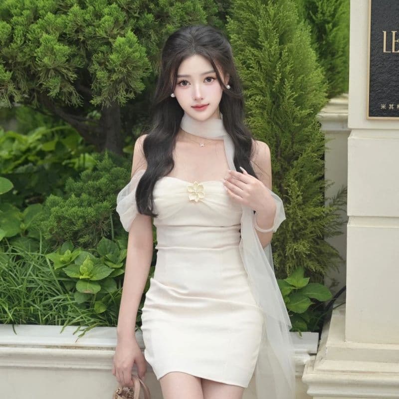 봄 여름 새로운 디자인 센스 프랑스식 빛 럭셔리 망사 민소매 드레스 패션 천 골드 명문 여성 바람 모임 미니 스커트 여성 상세 이미지 3