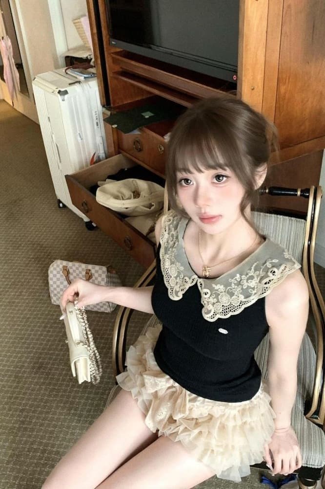새로운 품격 디자인 센스 부드러운 분위기 센스 베이비 칼라 검정색 맨위 하이웨이스트 실 인터넷 케이크 드레스 두 조각 여성 세트 이미지 5