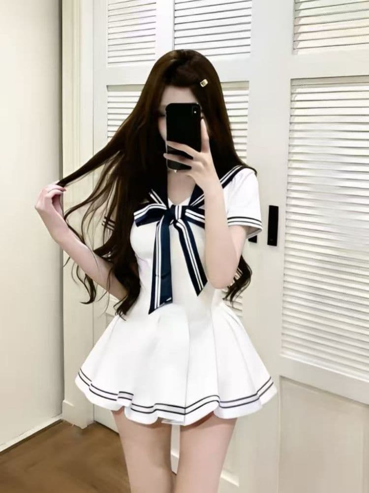새로운 일본식 달콤함 소녀 센스 세일러복 품격 명문 여성 해군 칼라 나비 매듭 반팔 허리 수축 점프 슈트 미니 스커트 상세 이미지 2