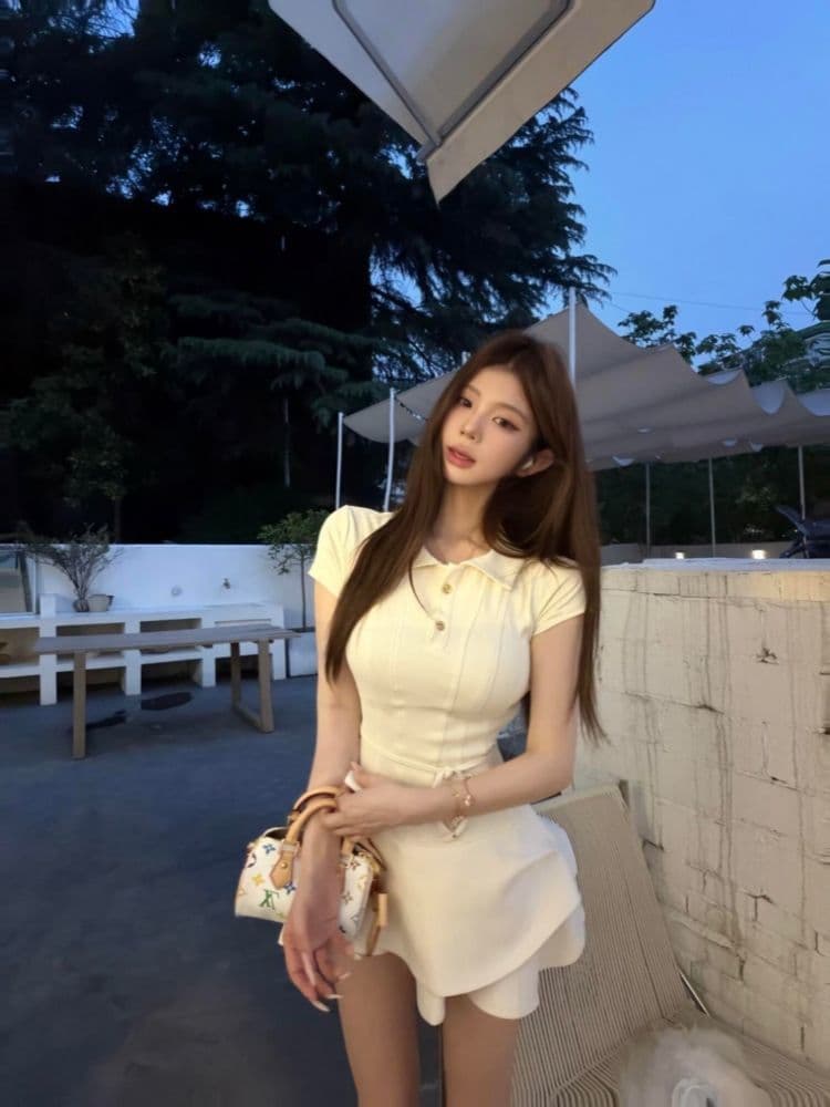 여름 새로운 한 부서 달콤함 품격 디자인 센스 미니멀리즘 몸매 가꾸기 반팔 패치워크 허리 수축 스트랩 점프 슈트 미니 스커트 여성 상세 이미지 2