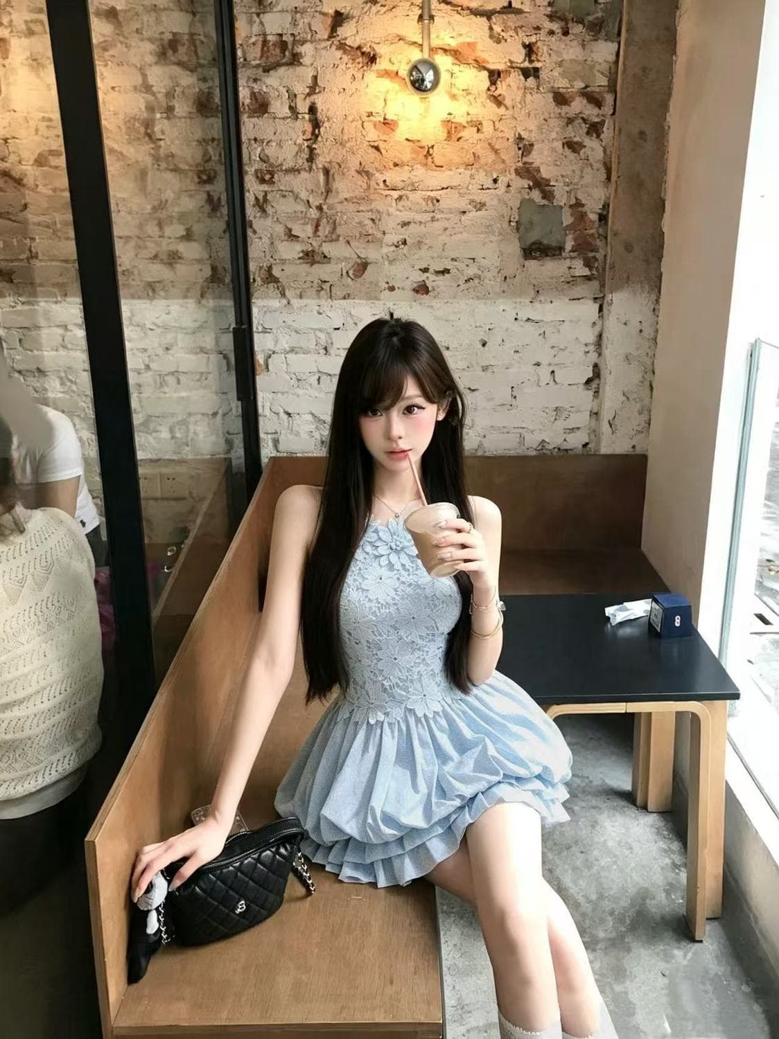 프랑스식 부유 한 가족 천 골드 부드러운 숙녀 바람 파란색 드레스 무거운 작업 레이스 허리 수축 슬림해 보이는 꽃밭 퍼프 미니 스커트 이미지 2
