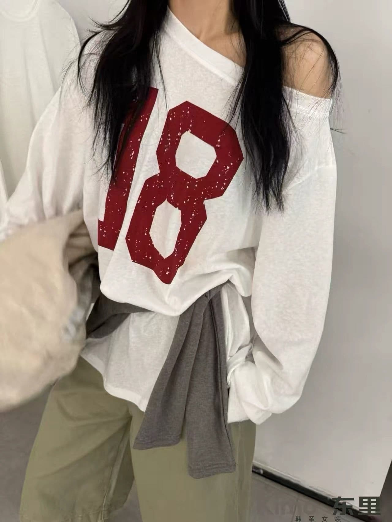 빅 사이즈 루즈핏 이른 봄 자외선 차단 다용도 비스듬한 어깨 숫자 패턴 프린트 슬림해 보이는 다용도 긴팔 티셔츠 ins 맨위 트렌디