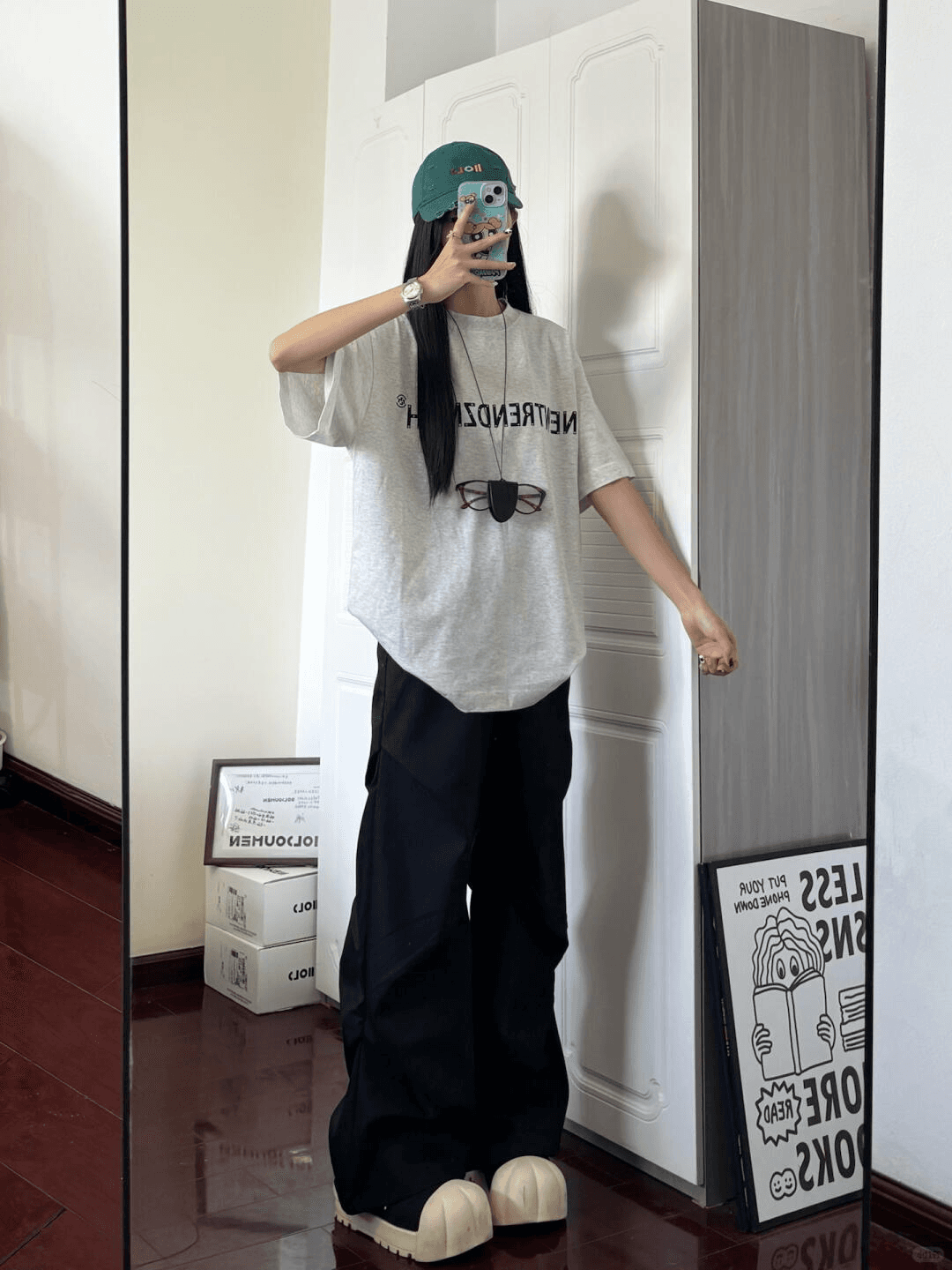 빗질하다 닫기 알파벳 패턴 프린트 루즈핏 반팔 티셔츠 이미지 3