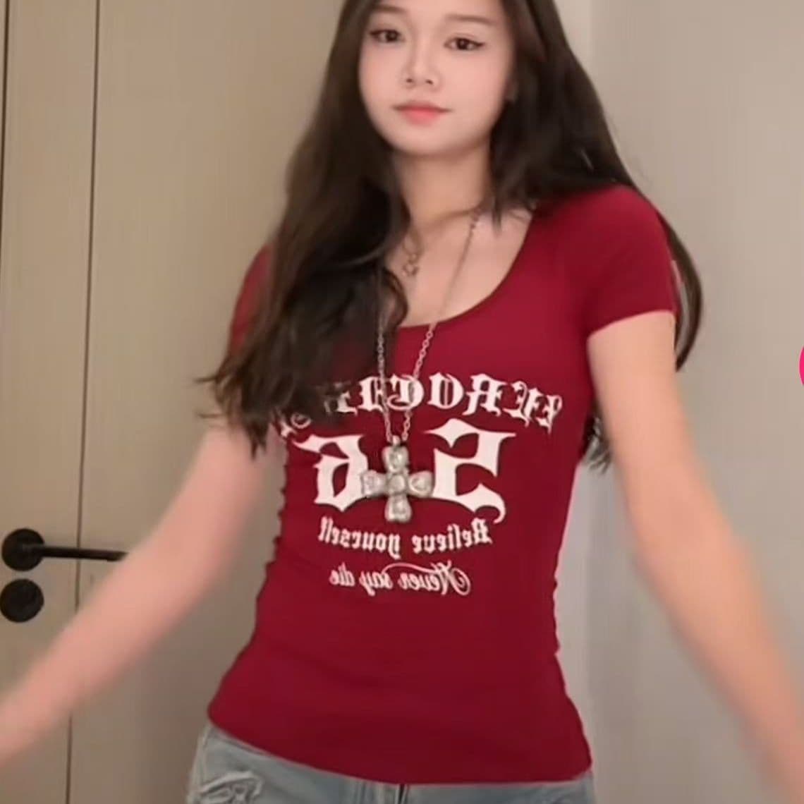 순수한 욕망 바람 대추 빨강 u 칼라 긍정적 인 어깨 반팔 티셔츠 여성 여름 몸매 가꾸기 슬림해 보이는 허리 수축 핫걸 바람 맨위 이미지 2