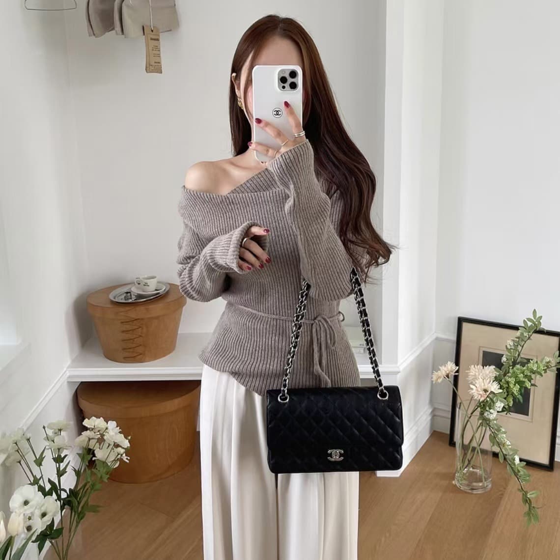 있음 선적 사이즈 업데이트 chic 이른 봄 디자인 센스 V넥 레이스업 긴팔 니트 스웨터 여성 몸매 가꾸기 슬림해 보이는 맨위 이미지 4