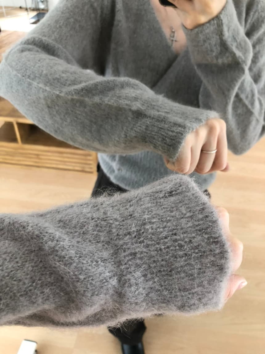 있음 선적 사이즈 업데이트 한국 chic 이른 봄 새로운 한 부서 디자인 센스 경 사진 단추 슬림해 보이는 니트 털 셔츠 상세 이미지 18