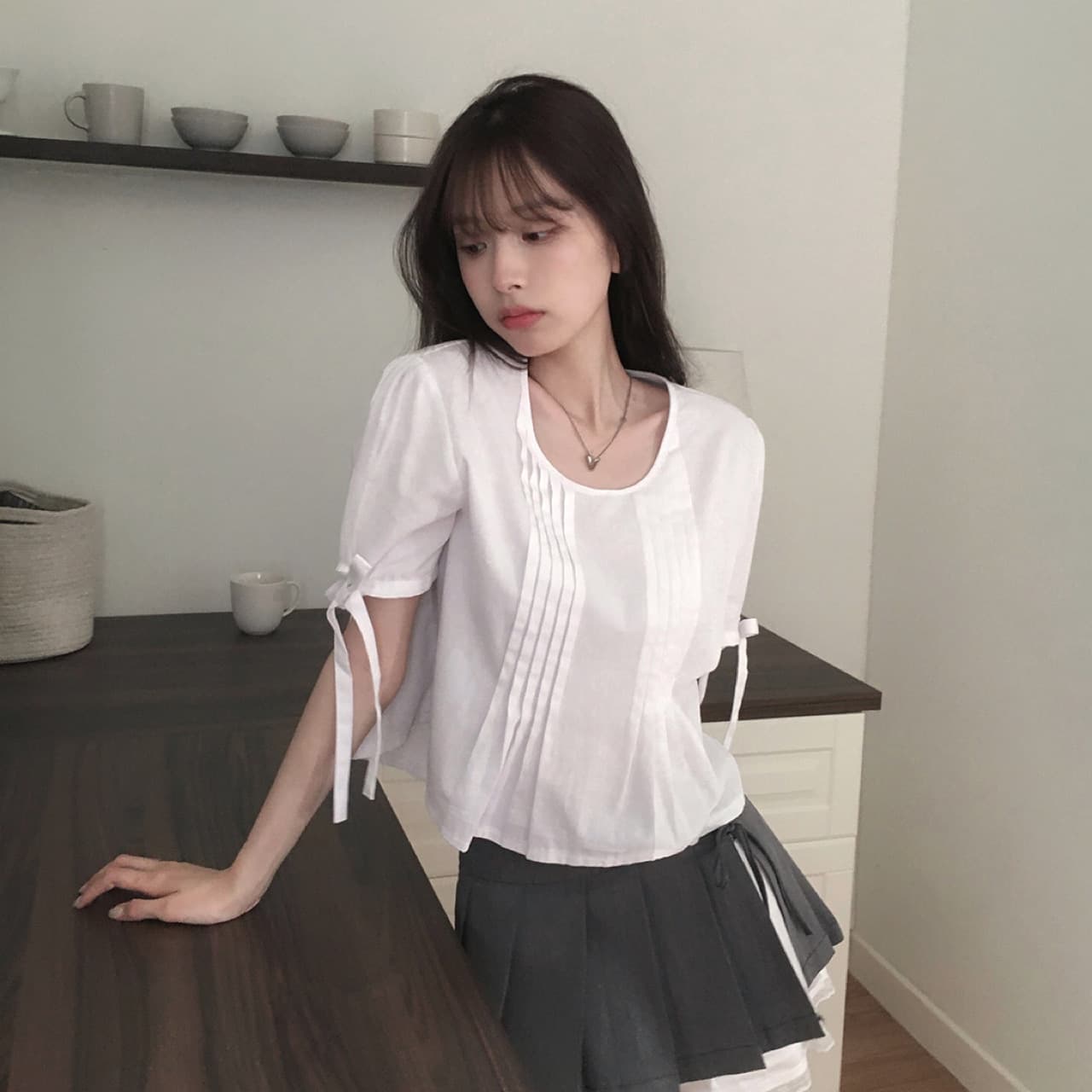있음 선적 사이즈 업데이트 한국 chic 여름 새로운 프랑스식 커프스 레이스업 품격 주름 미니멀리즘 반팔 셔츠 상세 이미지 2