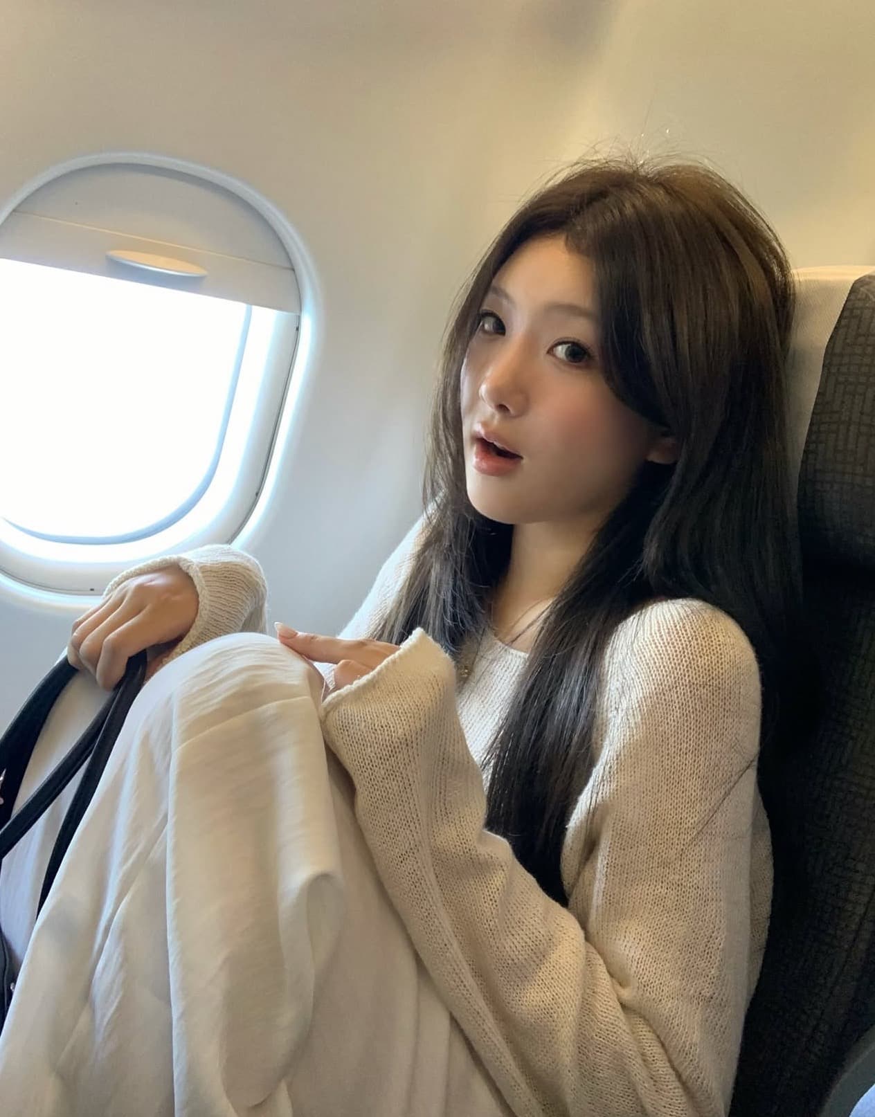있음 선적 한국 chic 이른 가을 새로운 ins 고급 센스 미니멀리즘 느슨함 긴팔 니트 스웨터 상세 이미지 1