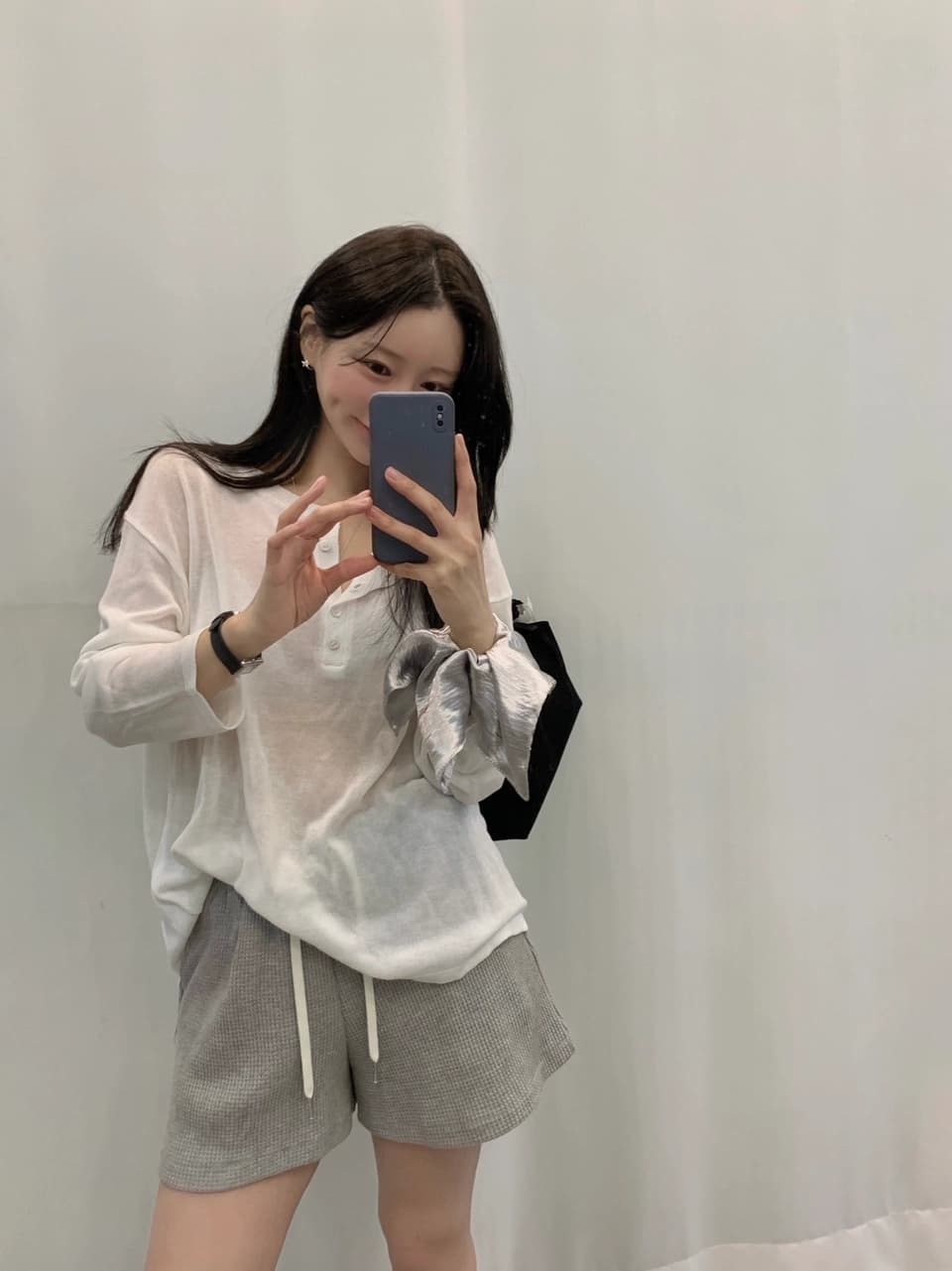 한국 chic 이른 가을 새로운 ins 단색 미니멀리즘 자외선 차단 느긋한 캐주얼 긴팔 니트 스웨터 상세 이미지 8