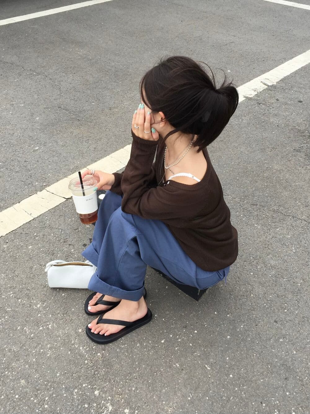 있음 선적 한국 chic 이른 가을 새로운 ins 디자인 센스 빅 브이 넥 단추 느슨함 센스 긴팔 니트 스웨터 상세 이미지 5