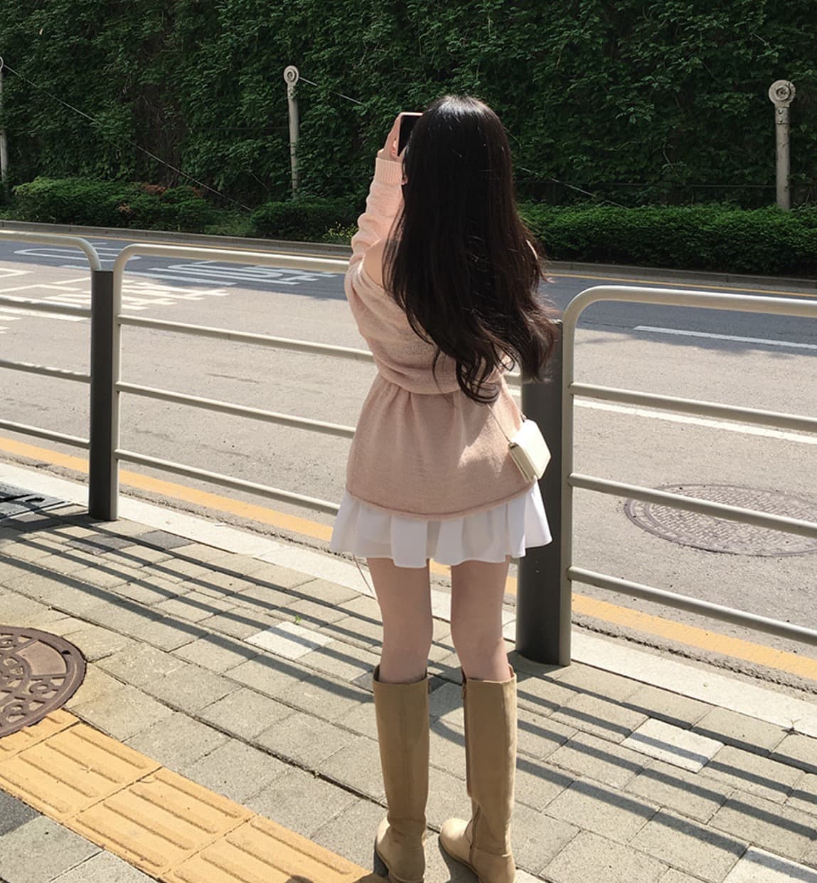 한국 chic 이른 가을 새로운 ins 오프숄더 고급 센스 순수한 색상 시스템 허리 슬림해 보이는 긴팔 니트 스웨터 상세 이미지 11