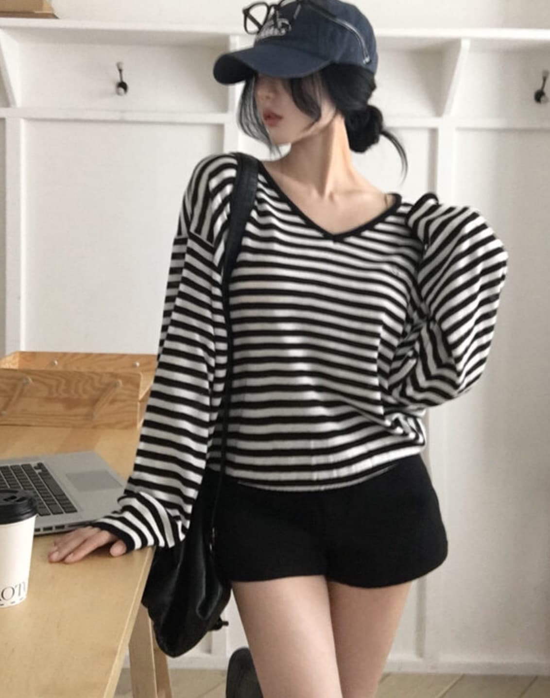 한국 chic 이른 가을 새로운 ins 빅 브이 넥 스트라이프 품격 느슨함 센스 긴팔 니트 스웨터 상세 이미지 2