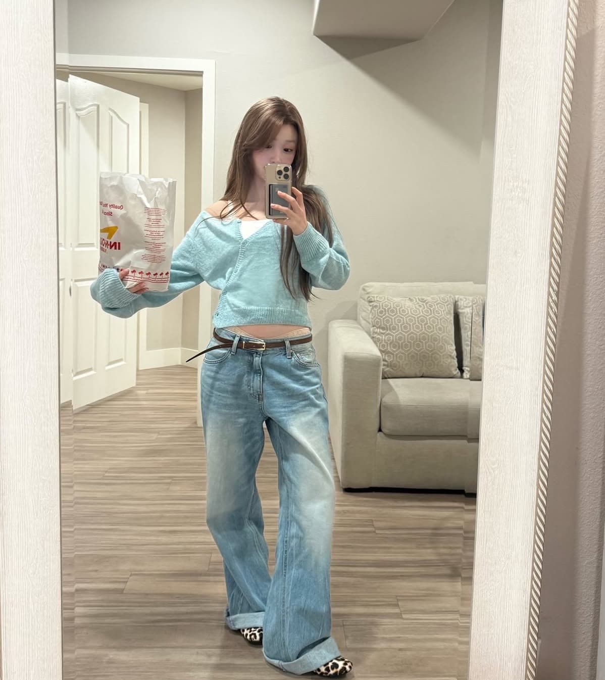 한국 chic 가을 새로운 ins 디자인 센스 측면 단추 슬림해 보이는 다용도 긴팔 니트 스웨터 상세 이미지 16