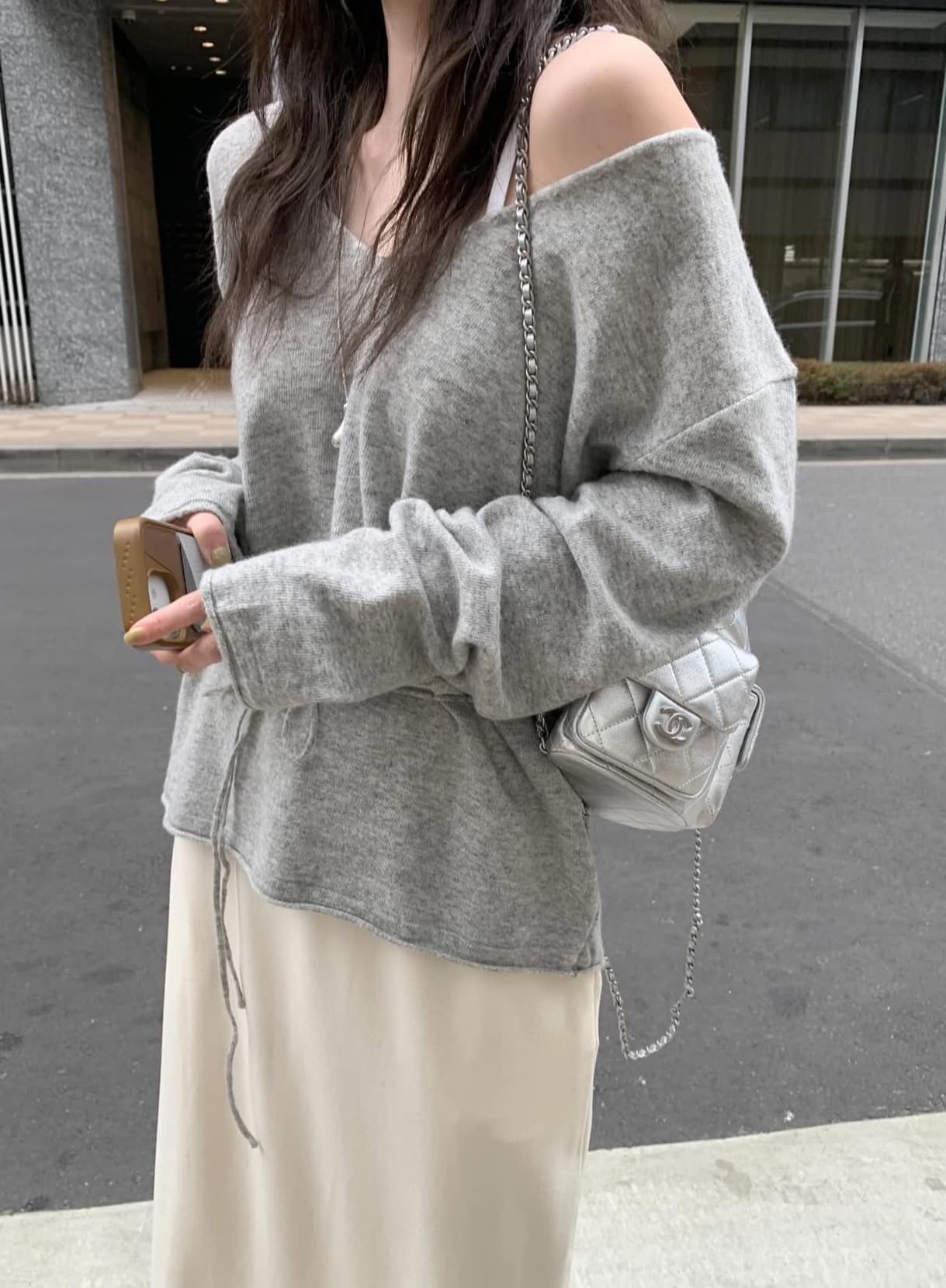 있음 선적 사이즈 업데이트 한국 chic 가을 새로운 V넥 오프숄더 느슨함 센스 부서 허리 슬림해 보이는 니트 스웨터 상세 이미지 2