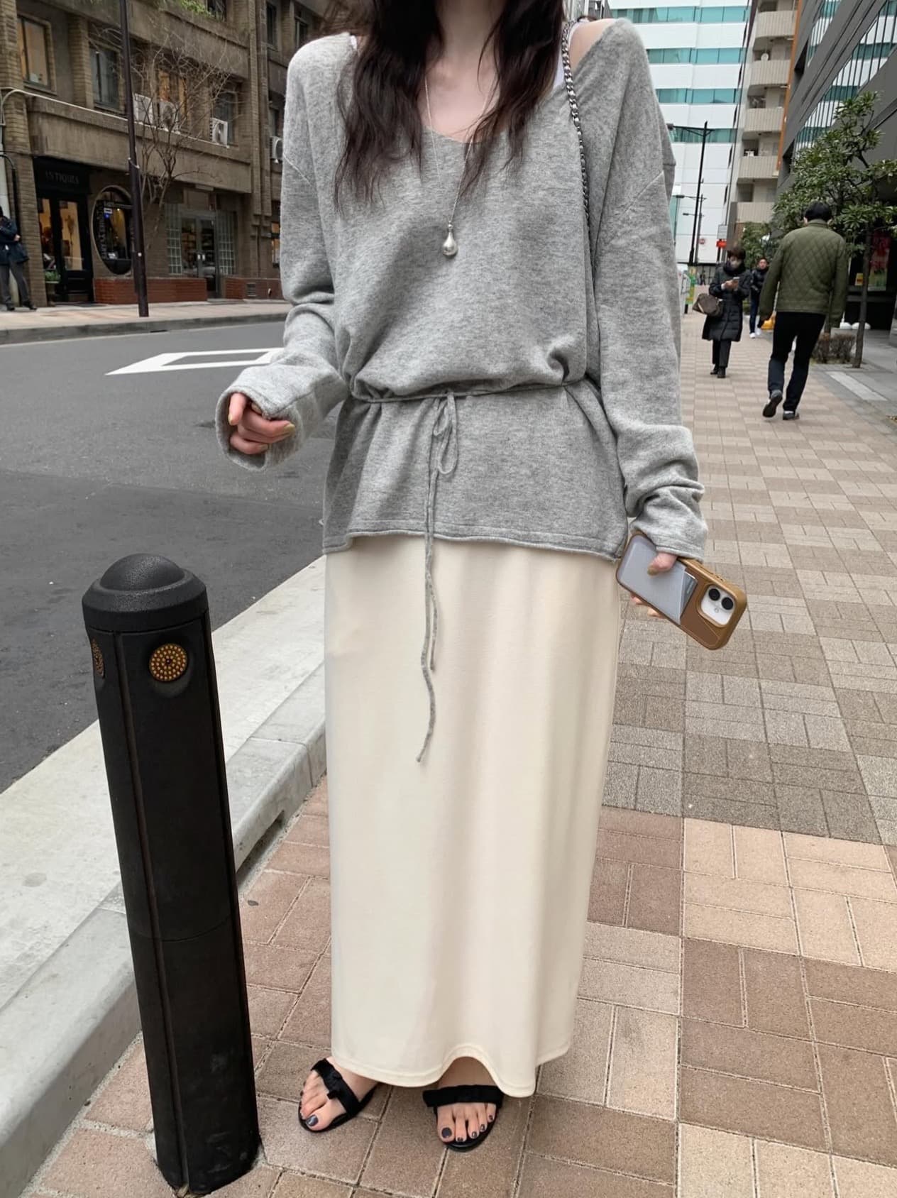 있음 선적 사이즈 업데이트 한국 chic 가을 새로운 V넥 오프숄더 느슨함 센스 부서 허리 슬림해 보이는 니트 스웨터 상세 이미지 8