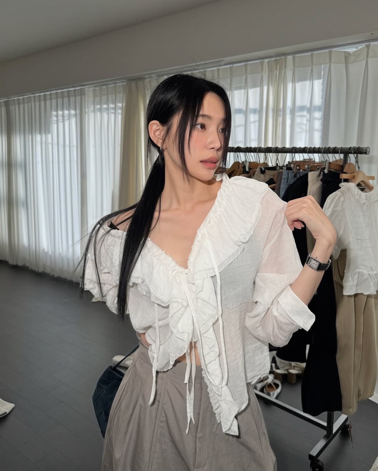 한국 chic 가을 새로운 ins 레이스 V넥 품격 다용도 긴팔 셔츠 상세 이미지 4