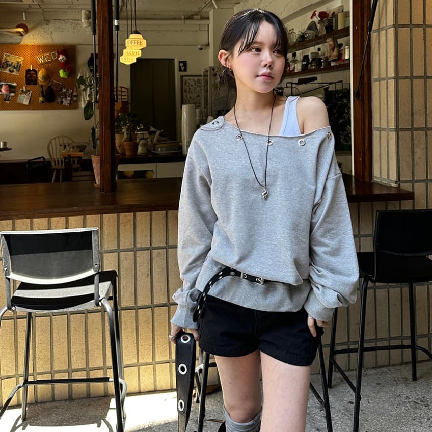 한국 chic 가을 새로운 ins 못 서클 버클 오프숄더 느슨함 센스 풀오버 스웨트셔츠 이미지 3