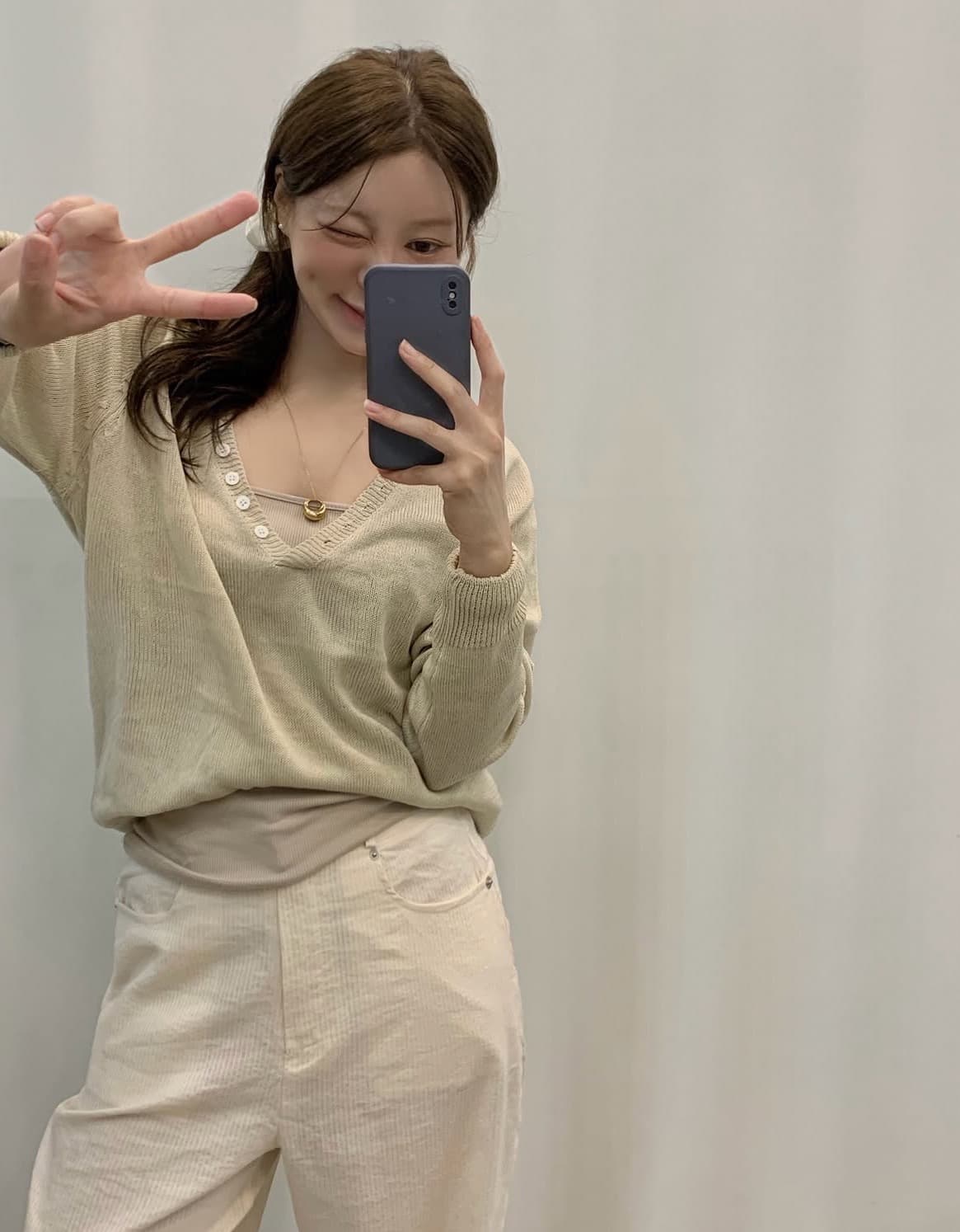 있음 선적 사이즈 업데이트 한국 chic 가을 ins 디자인 센스 빅 브이 넥 단추 느슨함 센스 긴팔 니트 스웨터 상세 이미지 10