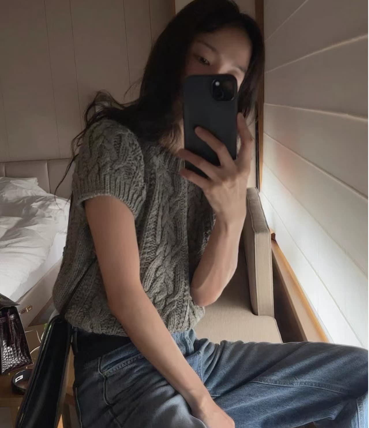 있음 선적 한국 chic 가을 라운드 넥 단색 꽈배기 슬림해 보이는 반팔 니트 스웨터 상세 이미지 15