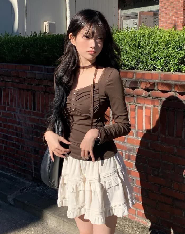 있음 선적 사이즈 업데이트 한국 chic 가을 새로운 광장 칼라 행침 목 몸매 가꾸기 슬림해 보이는 티셔츠 상세 이미지 1