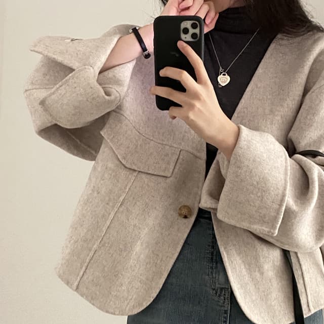 있음 선적 사이즈 업데이트 겨울 레트로 미니멀리즘 V넥 롤 슬리브 모직 여성 코트 루즈핏 쇼트 스타일 연령 감소 오픈 가디건 상세 이미지 5
