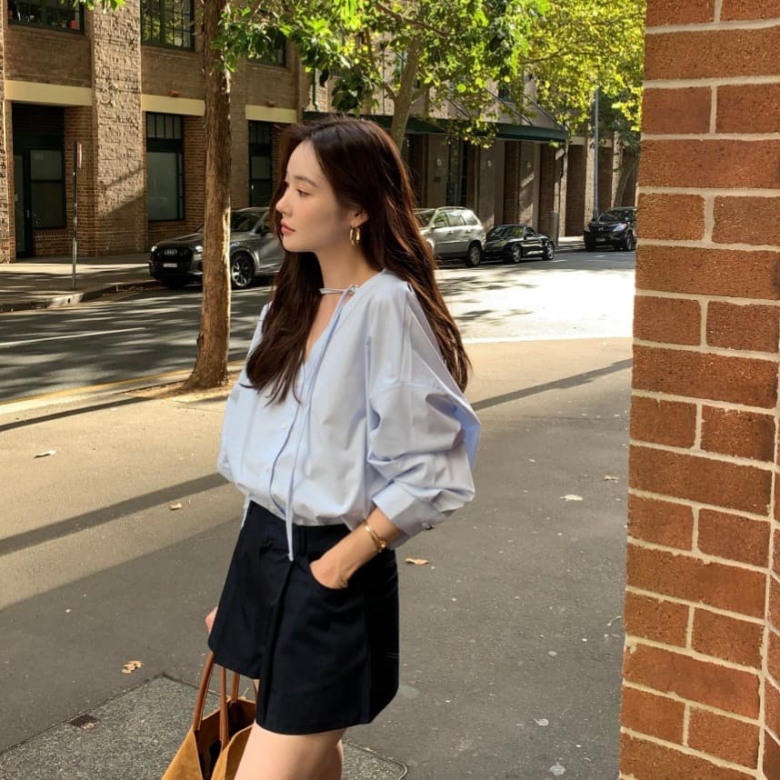 있음 선적 사이즈 업데이트 한국 chic 가을 겨울 프랑스식 레트로 디자인 센스 V넥 미니멀리즘 긴팔 셔츠 이미지 5