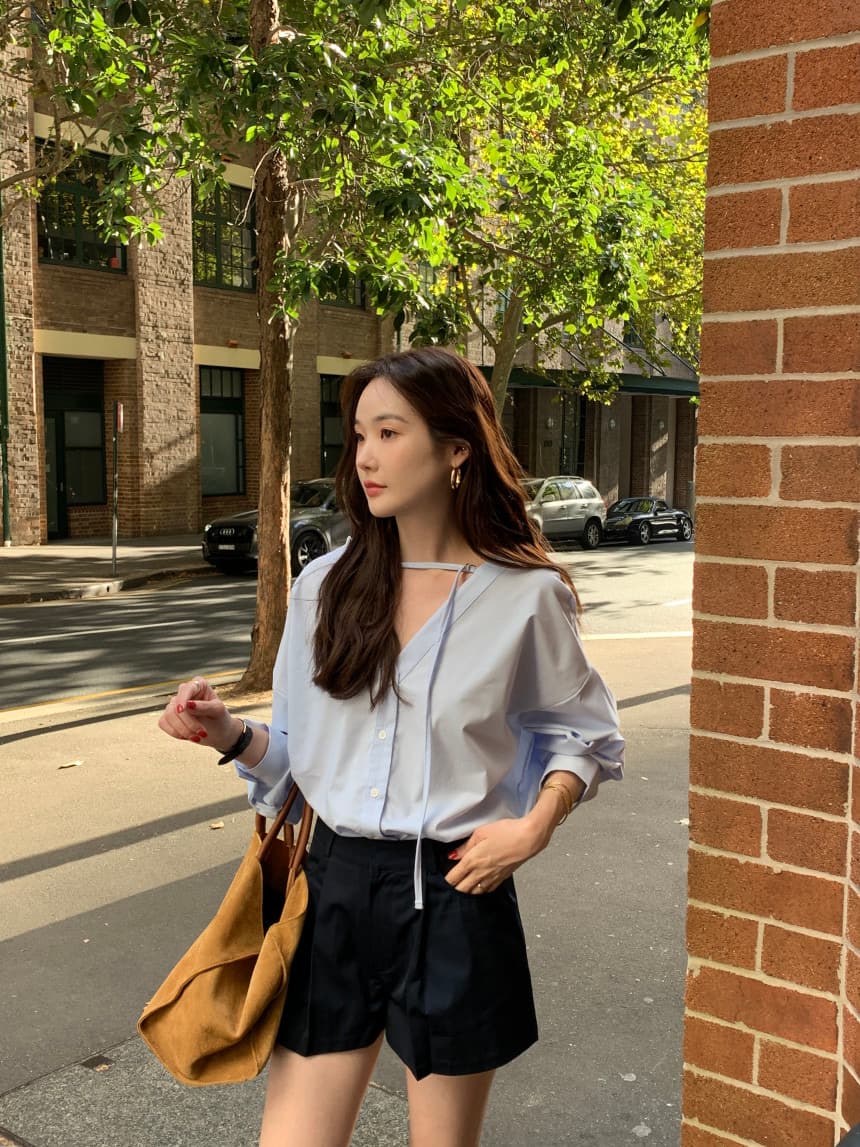 있음 선적 사이즈 업데이트 한국 chic 가을 겨울 프랑스식 레트로 디자인 센스 V넥 미니멀리즘 긴팔 셔츠 상세 이미지 1