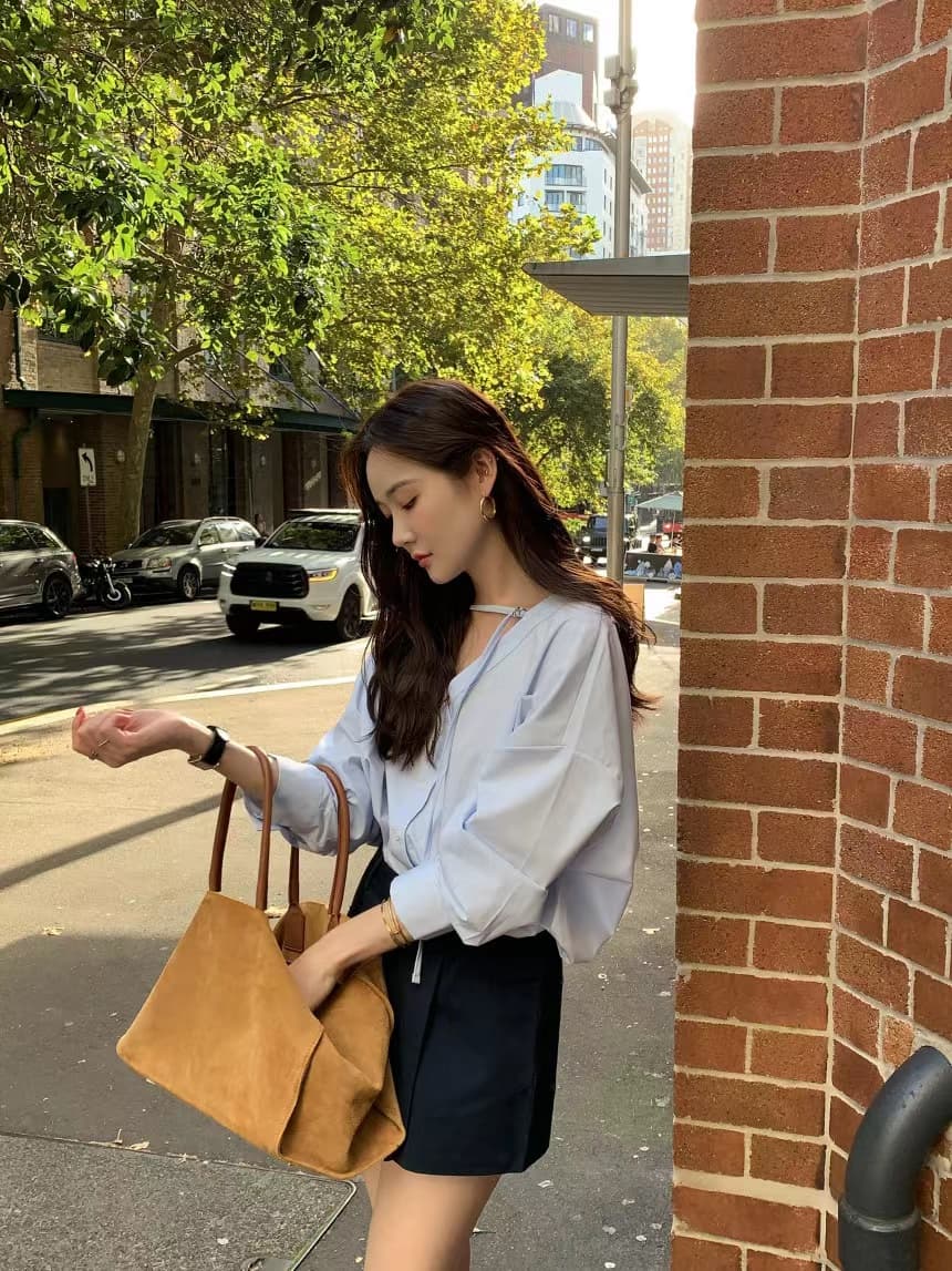 있음 선적 사이즈 업데이트 한국 chic 가을 겨울 프랑스식 레트로 디자인 센스 V넥 미니멀리즘 긴팔 셔츠 상세 이미지 22