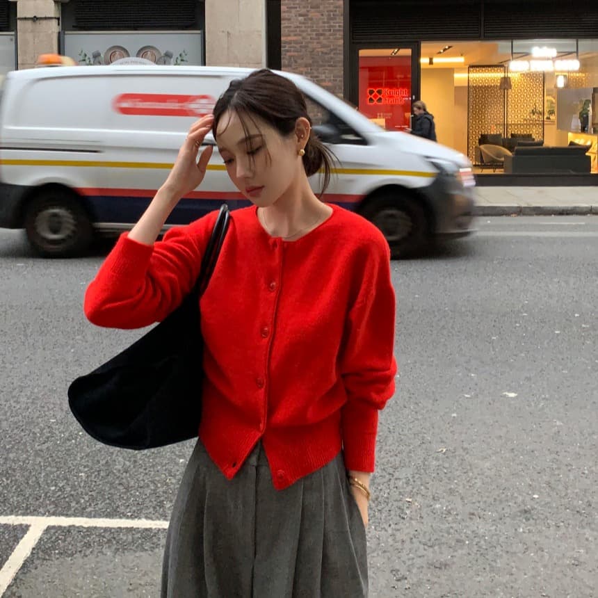 있음 선적 사이즈 업데이트 한국 chic 가을 겨울 새로운 프랑스식 미니멀리즘 라운드 넥 행 싱글 버클 긴팔 니트 오픈 가디건 이미지 4