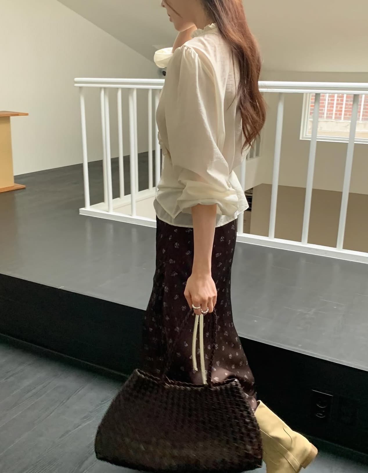 있음 선적 한국 chic 가을 새로운 ins 디자인 센스 목이버섯 경 사진 허리 레이스업 슬림해 보이는 셔츠 상세 이미지 6