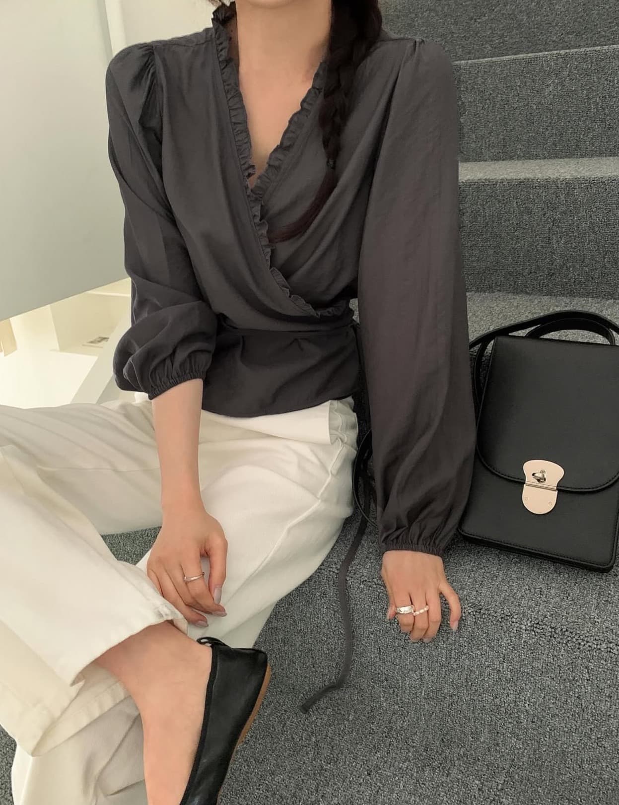 있음 선적 한국 chic 가을 새로운 ins 디자인 센스 목이버섯 경 사진 허리 레이스업 슬림해 보이는 셔츠 상세 이미지 11