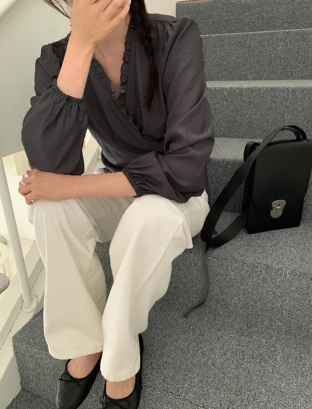 있음 선적 한국 chic 가을 새로운 ins 디자인 센스 목이버섯 경 사진 허리 레이스업 슬림해 보이는 셔츠 상세 이미지 12