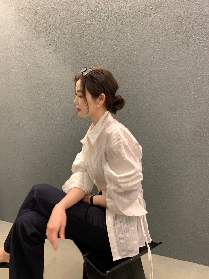 있음 선적 사이즈 업데이트 chic 가을 겨울 새로운 스트라이프 폴로 칼라 레이스업 긴팔 셔츠 여성 몸매 가꾸기 슬림해 보이는 셔츠 상세 이미지 25